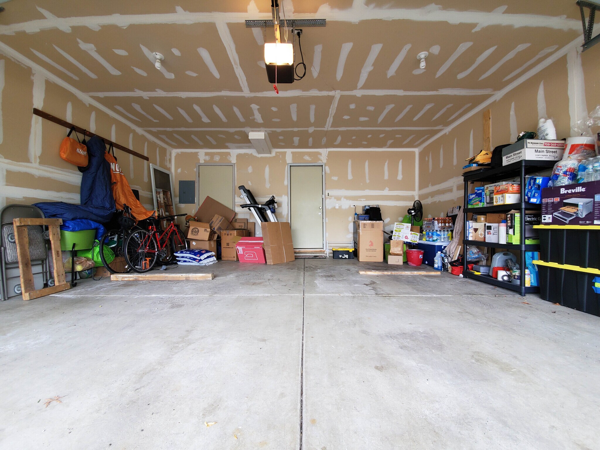 2 car garage - 344 S Lancelot Ln