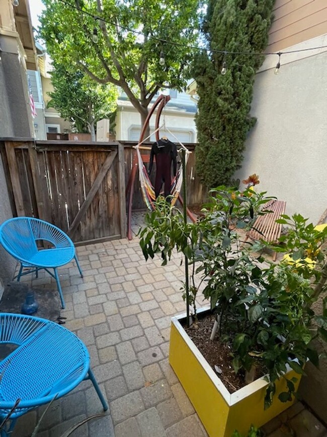 Building Photo - Detached home in Aliso Viejo with large in...