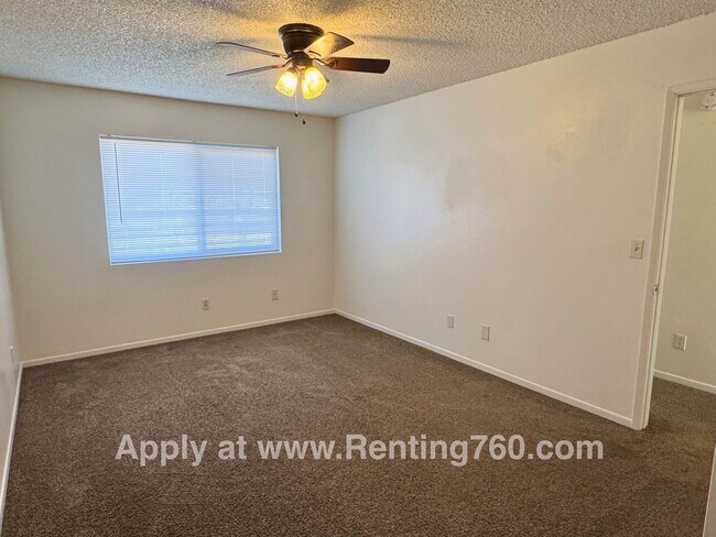 Building Photo - 6455 Linda Lee Dr