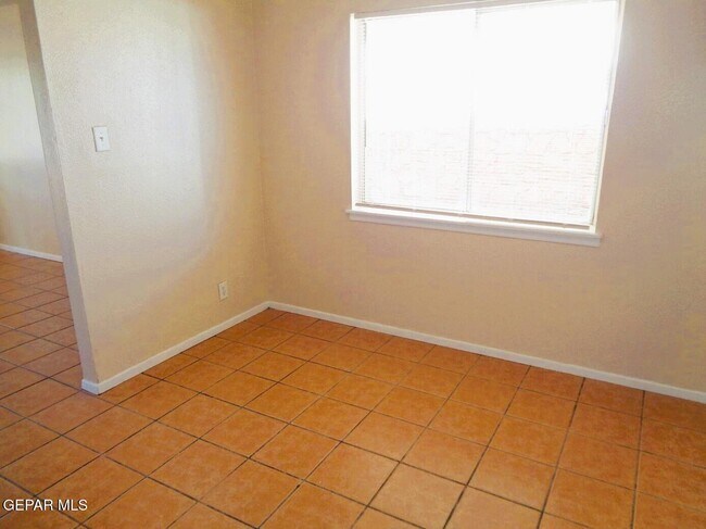 Building Photo - 10532 Brisbane Way