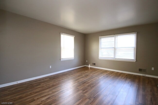 Building Photo - 32 Hancock Ct