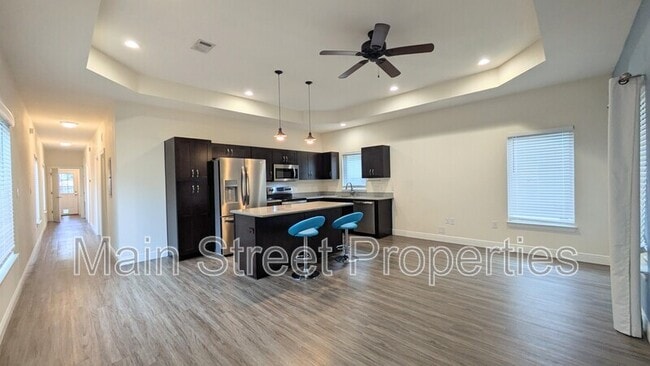 Building Photo - 2010 W Gregory St