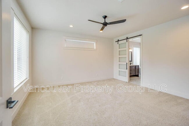 Building Photo - 15103 NE 98th Cir