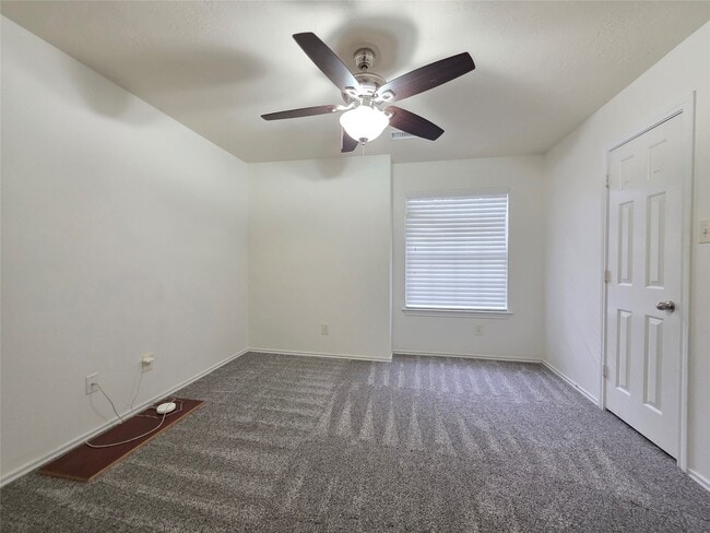 Building Photo - 114 E Stedhill Loop