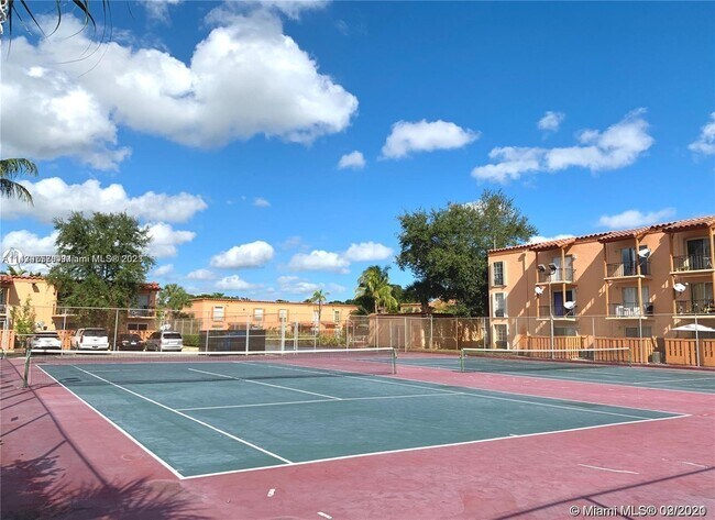 Building Photo - 7215 Miami Lakes Dr