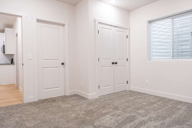 Building Photo - "Charming 2-Bed, 2-Bath Apartment in a brand new townhome at Lavista Hillside Charm in Cedar City...