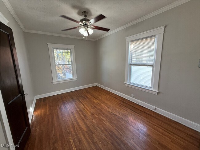 Building Photo - 1275 Donald Ave