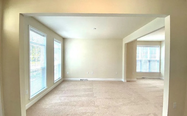 Building Photo - Outstanding Single Family Home in the awar...