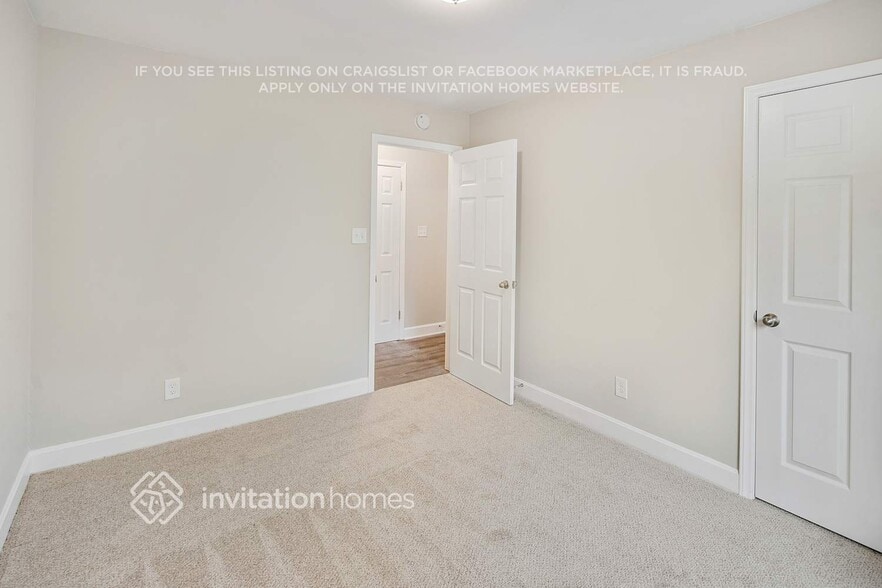 Building Photo - 5009 Brooktree Dr