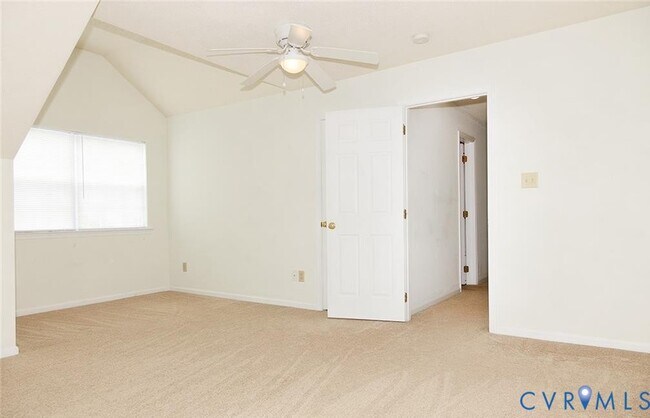 Building Photo - 3920 Pine Bluff Ct