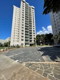 Building Photo - 1448 Young St