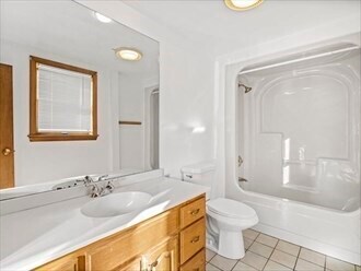 Building Photo - 8 Bradford St