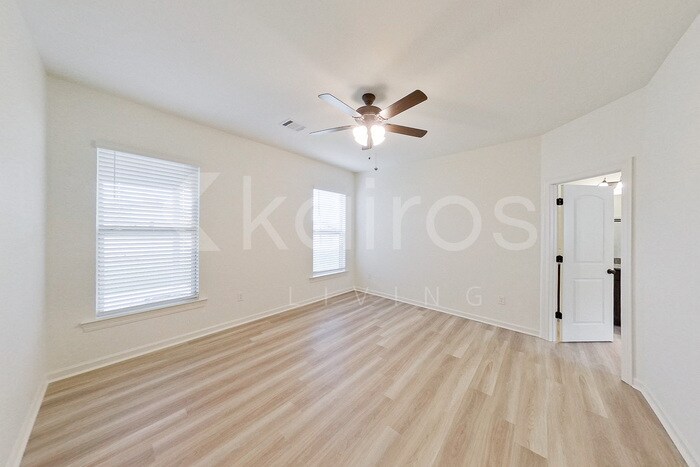Building Photo - 101 Salvat Dr