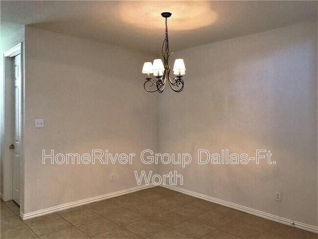 Building Photo - 5134 Navajo Dr