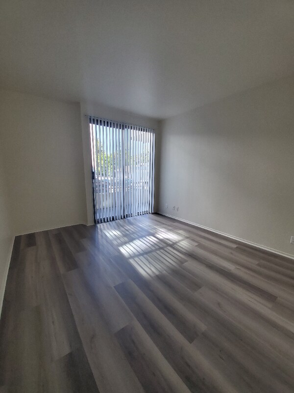 Building Photo - 4343 Whitsett Ave