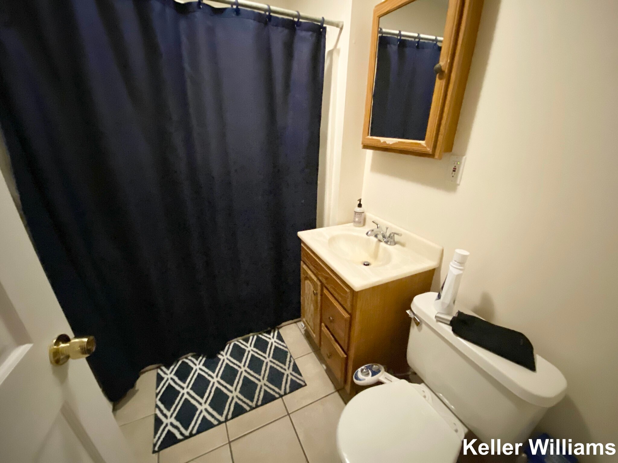 Building Photo - 61 Hillside St