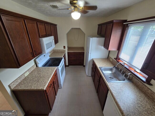 Building Photo - 106 Egret Ct