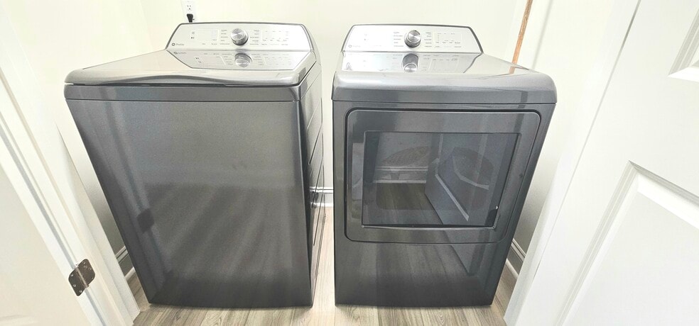 Building Photo - 1534 Cedar Tree Dr