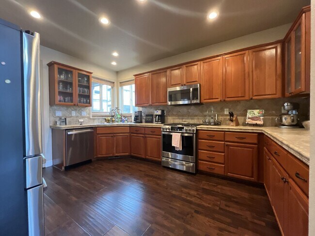 Building Photo - Charming 3 Bedroom Villebois Home with Loft, A/C, Designer Finishes and Community Pool!