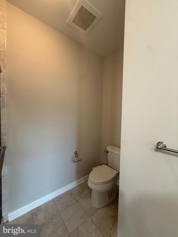 Building Photo - 1136 Halifax Pl