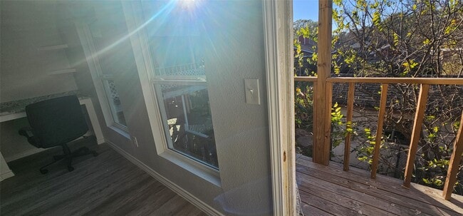 Building Photo - 2634 Tidewater Dr