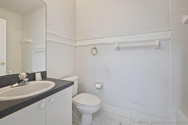 Building Photo - 3471 NW 112th Ave