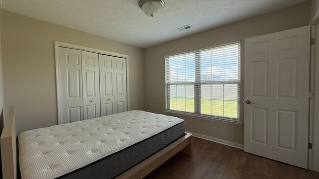 Building Photo - Updated 4-Bedroom Gem in West Lafayette – ...
