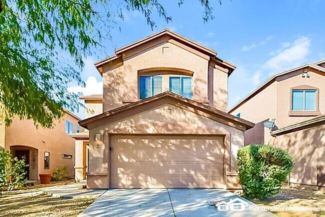 Primary Photo - Spacious updated 4 Bed, 3 Bath home in Tuc...