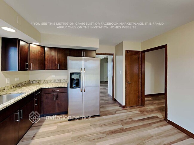 Building Photo - 7526 Cashew Dr