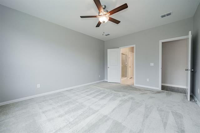 Building Photo - 427 Holt Ln