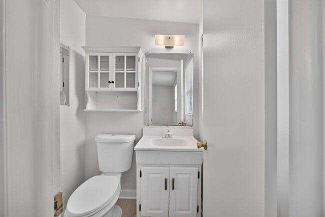 Building Photo - 87 Saratoga Cir S