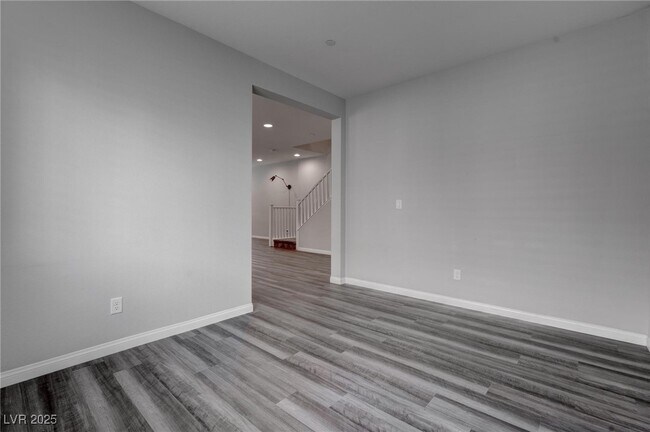 Building Photo - 1040 Via Panfilo Ave