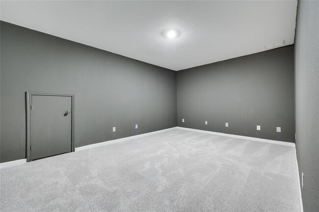Building Photo - 4621 Modena Bay Bend