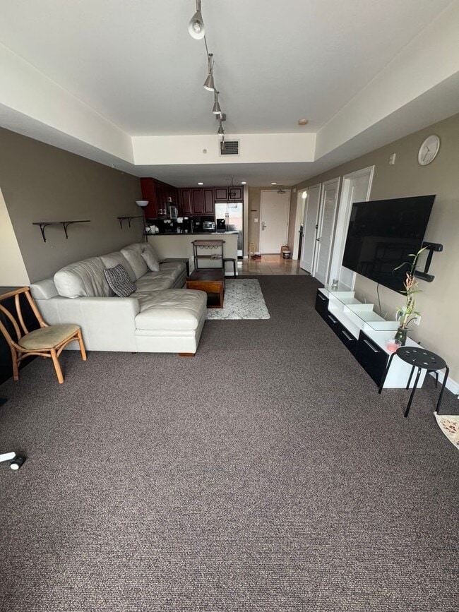 Building Photo - 1BD 1BA Condo in East Village