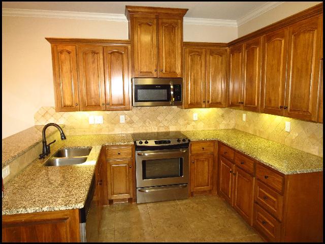 Building Photo - 1005 Puritan Dr