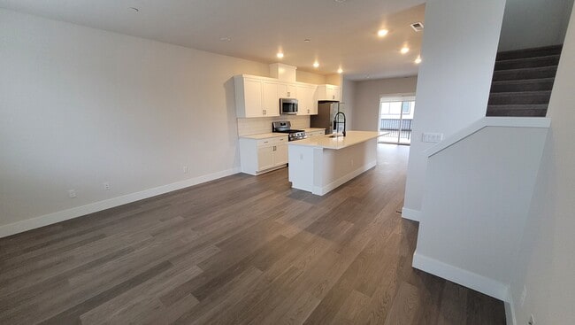 Building Photo - 7065 NW Bountiful Terrace