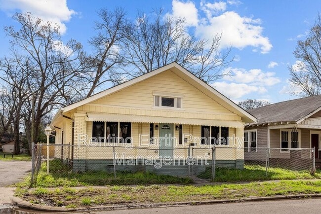 Building Photo - 1233 Fulton Ave SW