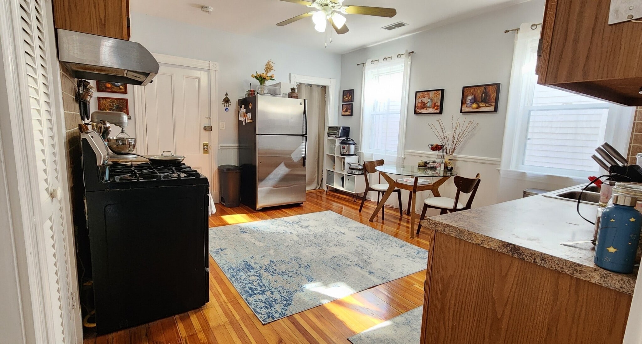 Building Photo - 66 Chestnut St