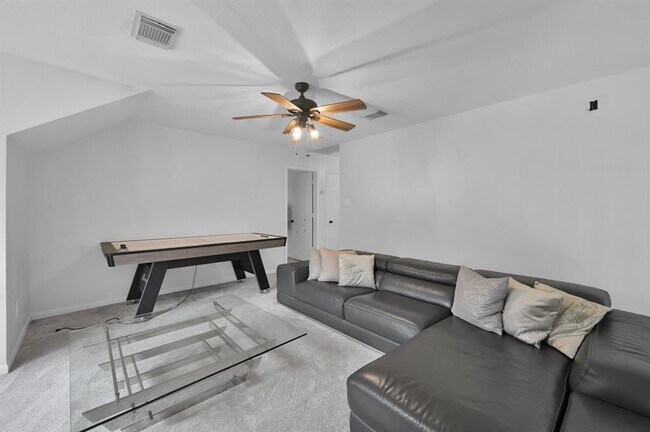 Building Photo - 163 N Concord Forest Cir