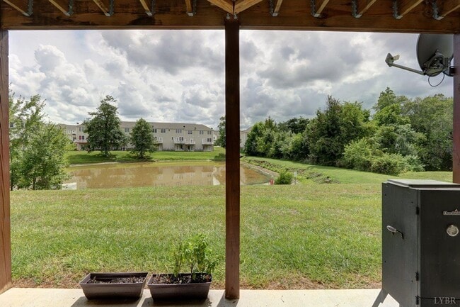 Building Photo - 3 Bedroom Home in Campbell County