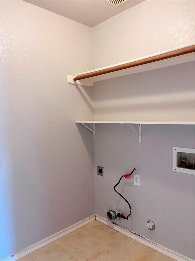 Building Photo - 14901 Sand Dollar Ct