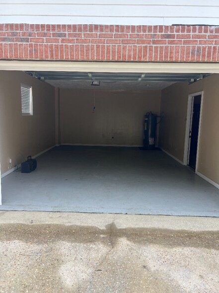 Building Photo - 19659 Young St