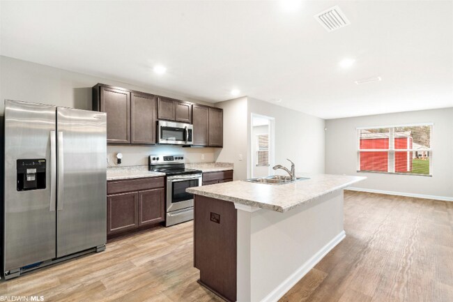 Building Photo - 7944 Pickwick Dr.