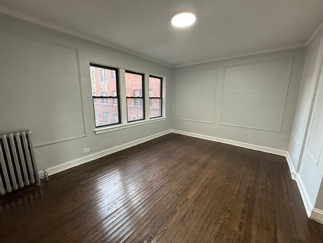 Building Photo - 5214 1/2 S Drexel Ave