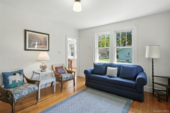 Building Photo - 190 Continental Rd