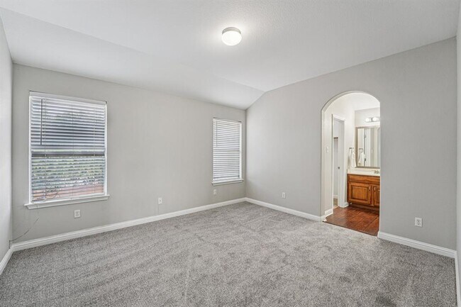 Building Photo - 1206 Canyon Maple Rd