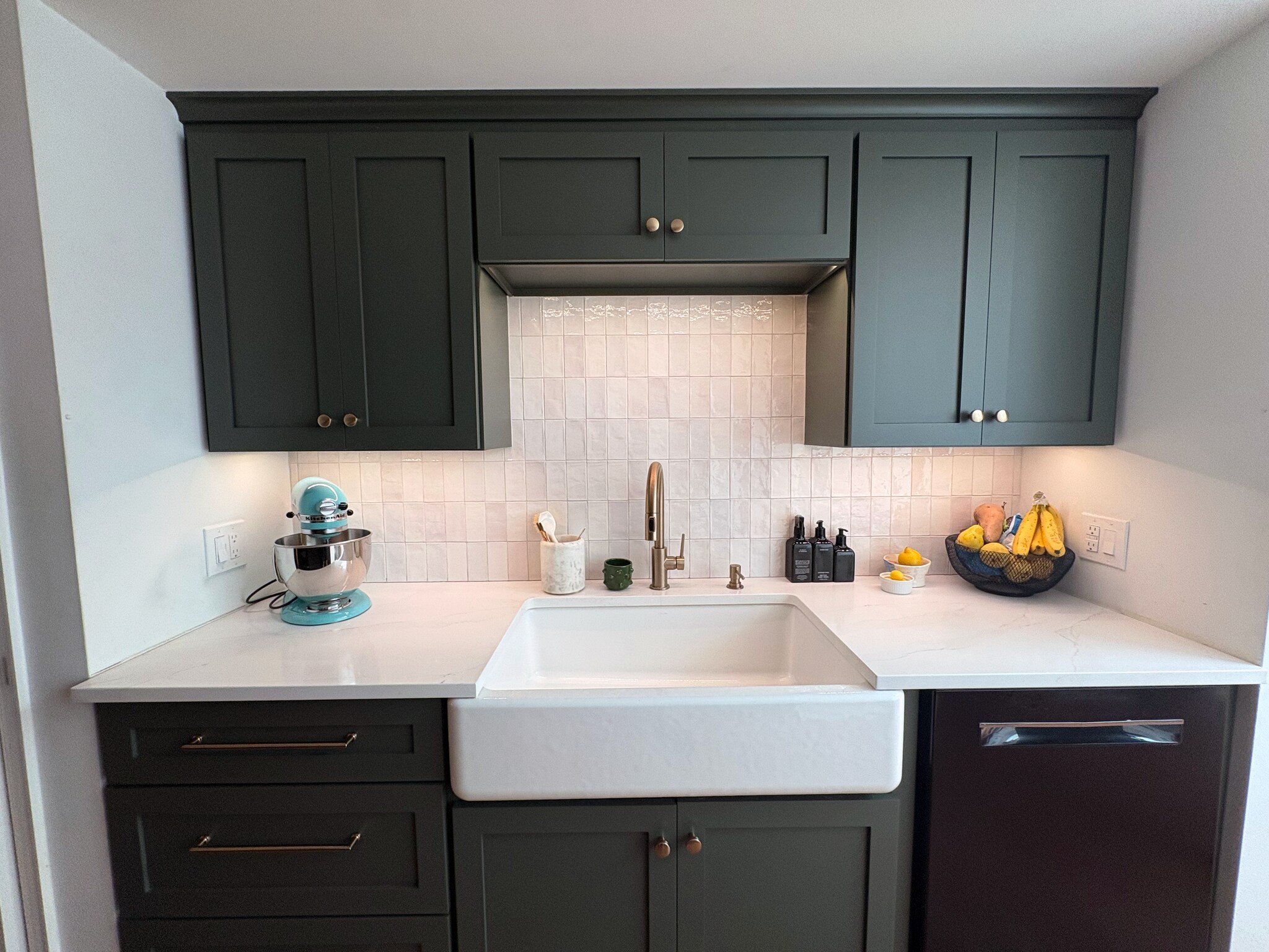 Recently renovated kitchen - 324 Maple Ave