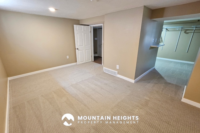 Building Photo - 2911 Hudson Cir