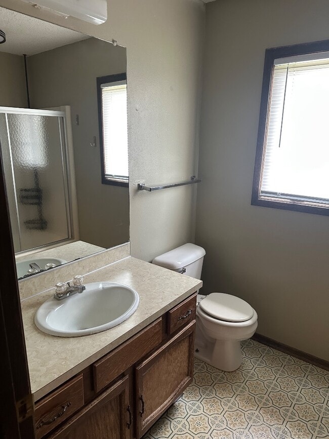 Building Photo - 2307 Prairie View E