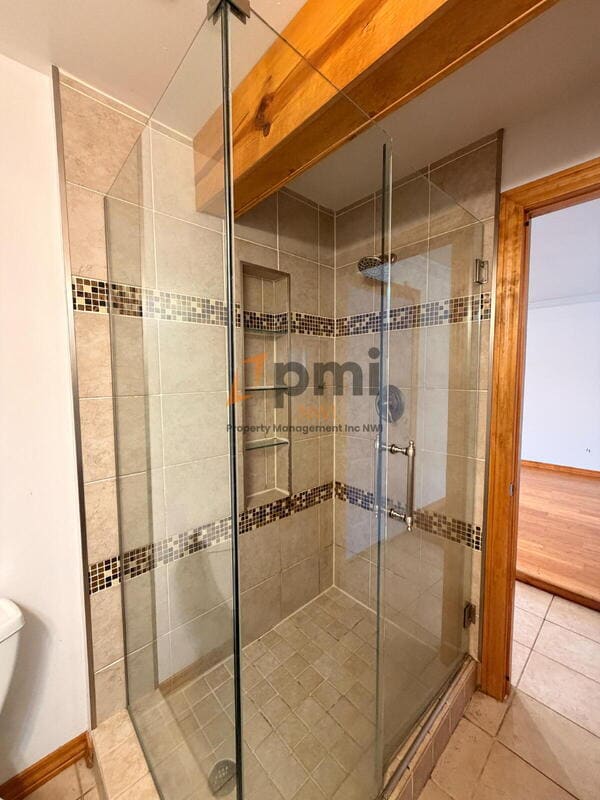 Building Photo - 425A Sherman Dr